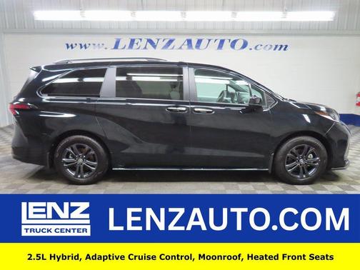 2025 Toyota Sienna XSE 7 Passenger