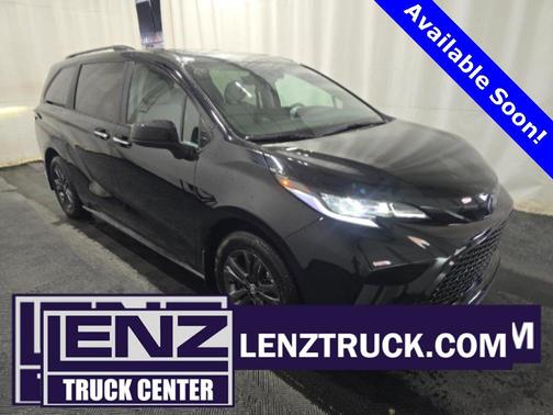 2025 Toyota Sienna XSE 7 Passenger