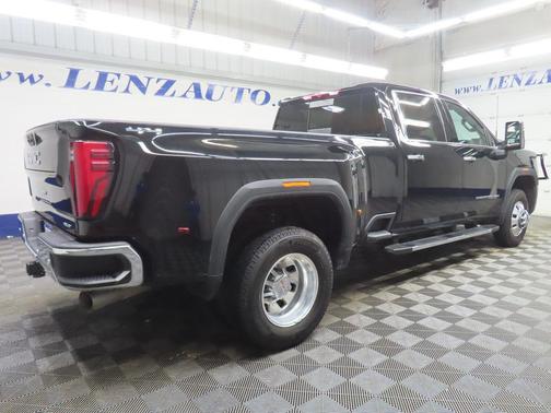 Onyx Black 2024 GMC Sierra 3500 SLT