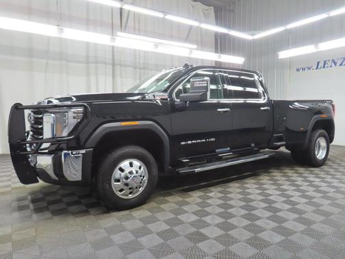 Onyx Black 2024 GMC Sierra 3500 SLT