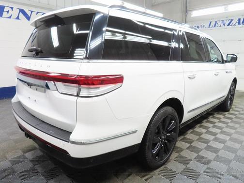 2024 Lincoln Navigator Reserve