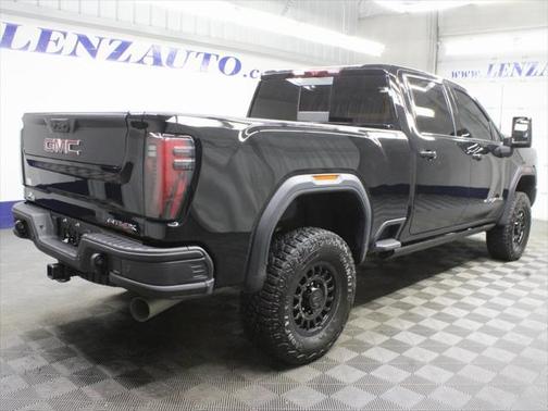 2024 GMC Sierra 2500 AT4