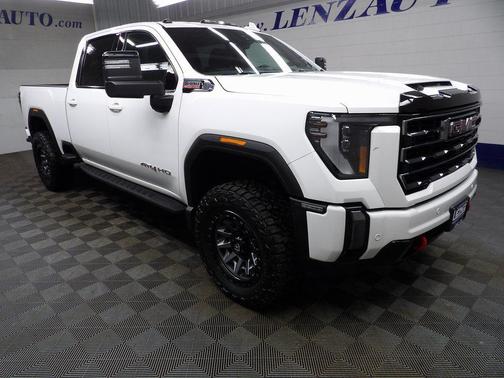 2024 GMC Sierra 2500 AT4