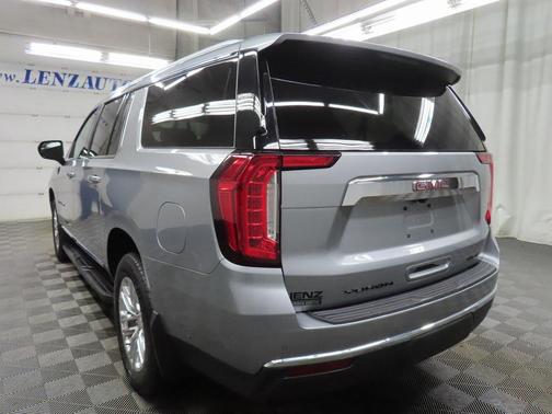 2024 GMC Yukon XL SLT