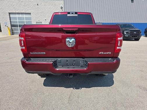 2024 RAM 3500 Laramie Crew Cab 4x4 6'4' Box