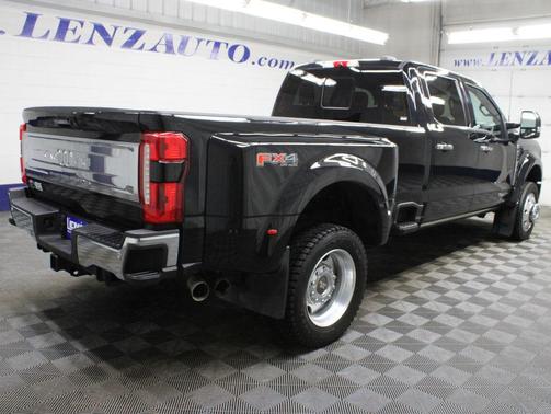 Agate Black Metallic 2023 Ford F-450 King Ranch