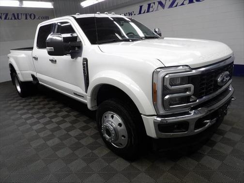 2023 Ford F-450 Lariat