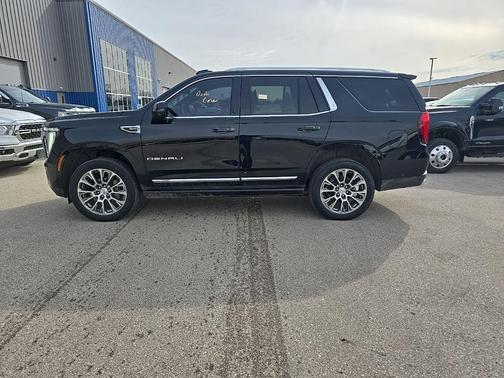 Onyx Black 2025 GMC Yukon Denali