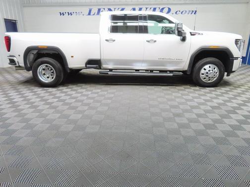 2025 GMC Sierra 3500 Denali
