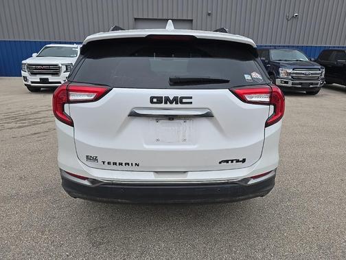 2022 GMC Terrain AWD AT4