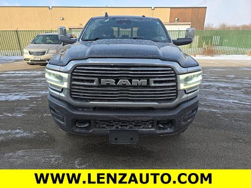 2022 RAM 3500 Laramie Crew Cab 4x4 8' Box