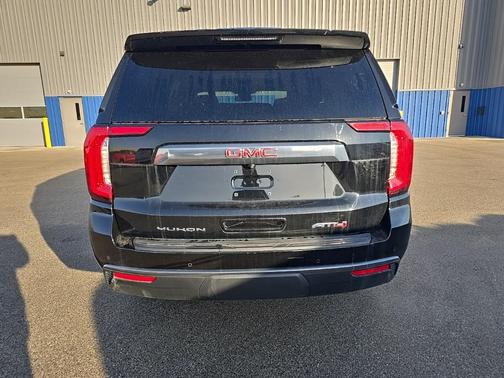 2024 GMC Yukon AT4