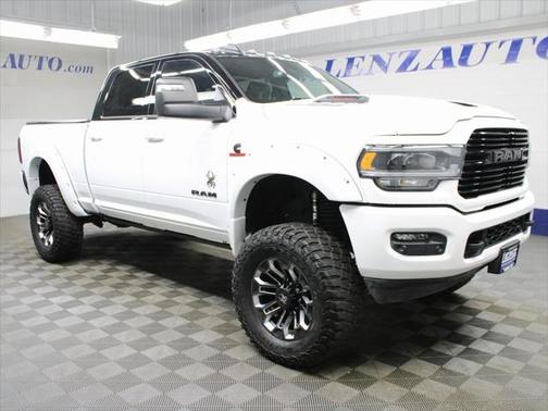 2024 RAM 3500 Laramie Crew Cab 4x4 6'4' Box