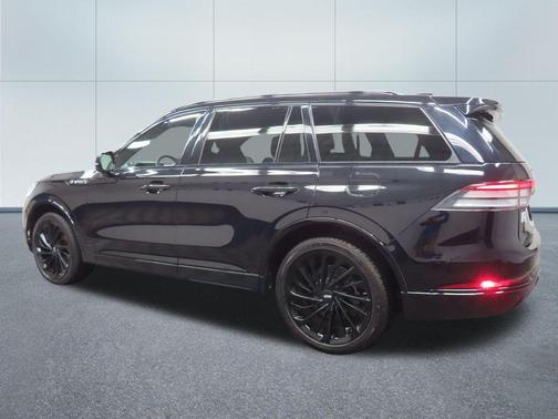 Infinite Black Metallic Clearcoat 2025 Lincoln Aviator Reserve AWD