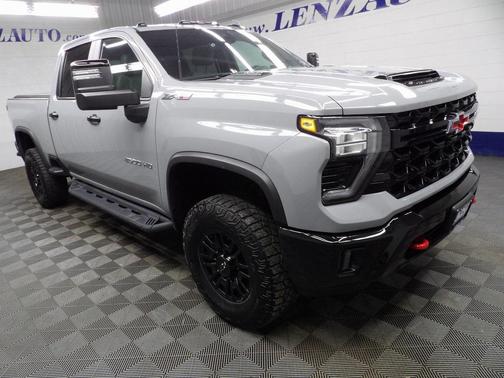 2024 Chevrolet Silverado 2500 4WD Crew Cab Standard Bed ZR2