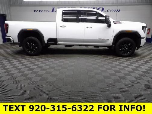 2025 GMC Sierra 2500 AT4