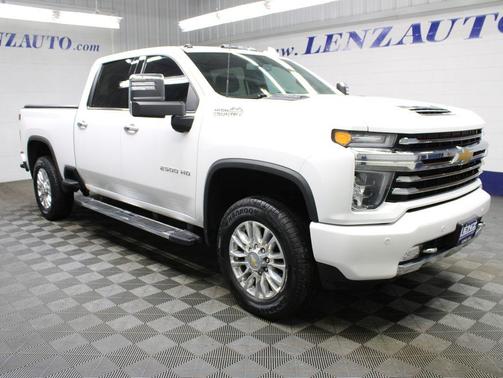 Iridescent Pearl Tricoat 2023 Chevrolet Silverado 2500 High Country