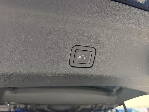 Onyx Black 2025 GMC Yukon Denali