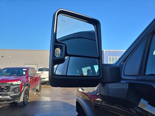 2024 Chevrolet Silverado 2500 4WD Crew Cab Standard Bed ZR2