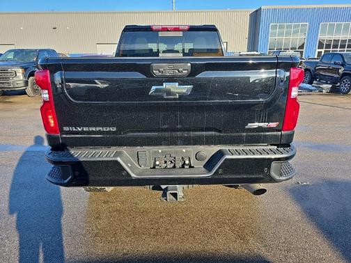 2024 Chevrolet Silverado 2500 4WD Crew Cab Standard Bed ZR2