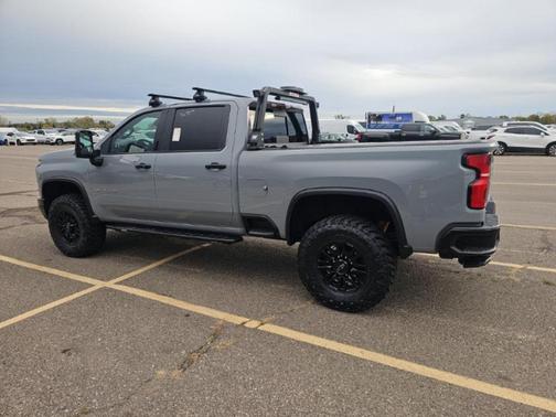 2025 Chevrolet Silverado 2500 4WD Crew Cab Standard Bed ZR2