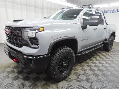 2025 Chevrolet Silverado 2500 4WD Crew Cab Standard Bed ZR2