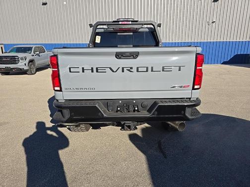 2025 Chevrolet Silverado 2500 4WD Crew Cab Standard Bed ZR2