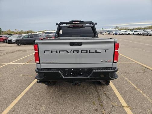 2025 Chevrolet Silverado 2500 4WD Crew Cab Standard Bed ZR2