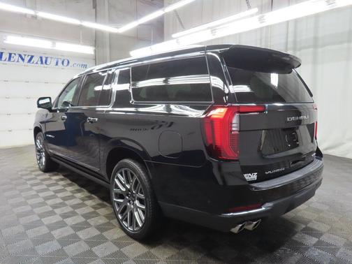 2025 GMC Yukon XL Denali Ultimate