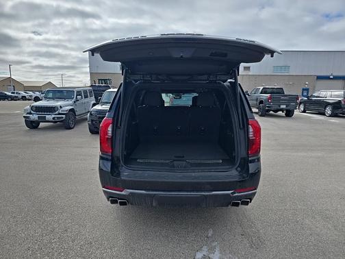 2025 GMC Yukon XL Denali Ultimate