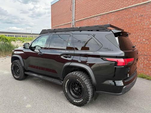 2025 Toyota Sequoia Platinum