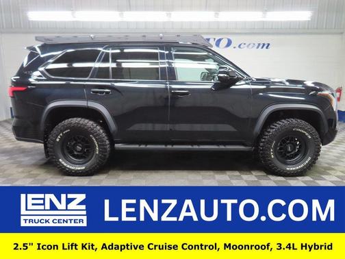 2025 Toyota Sequoia SR5