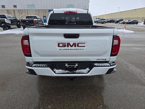 2025 GMC Canyon AT4