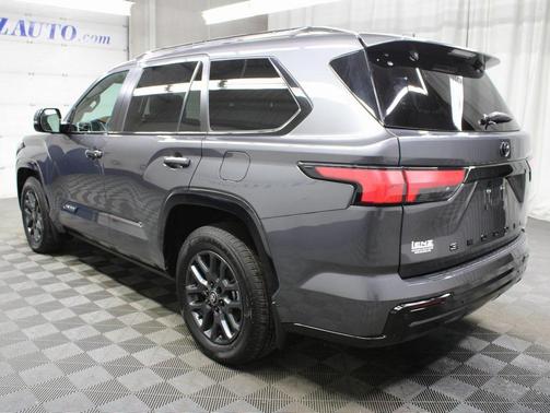 2025 Toyota Sequoia Platinum