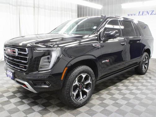 2025 GMC Yukon XL 4WD AT4