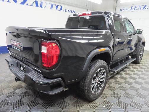 2023 GMC Canyon Denali