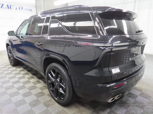 2025 Chevrolet Traverse RS