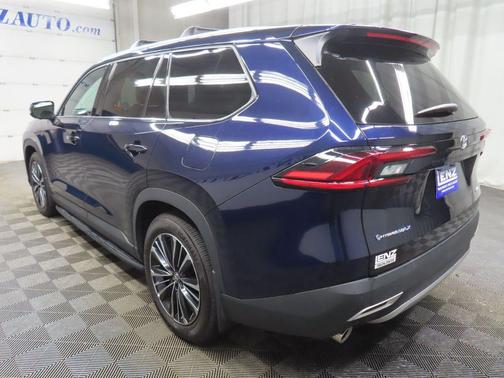 2025 Toyota Grand Highlander Hybrid Limited MAX