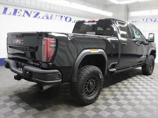 2025 GMC Sierra 2500 AT4