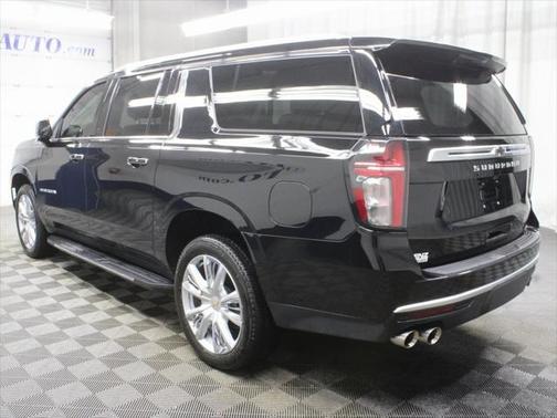 2023 Chevrolet Suburban 4WD High Country
