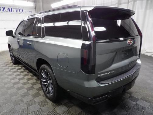 2024 Cadillac Escalade ESV Sport Platinum