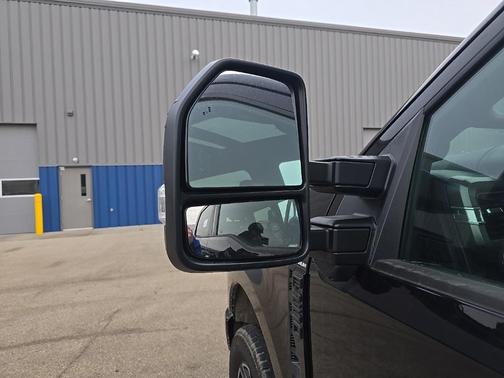 2025 Ford F-250 Platinum