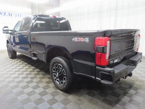2025 Ford F-250 Platinum