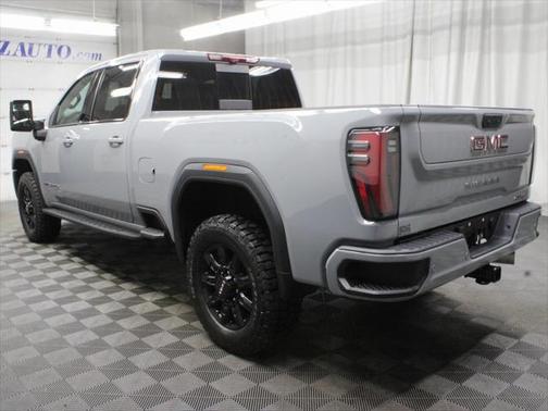 2024 GMC Sierra 2500 AT4