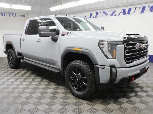 2024 GMC Sierra 2500 AT4