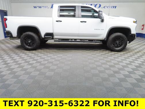 2025 Chevrolet Silverado 2500 4WD Crew Cab Standard Bed ZR2