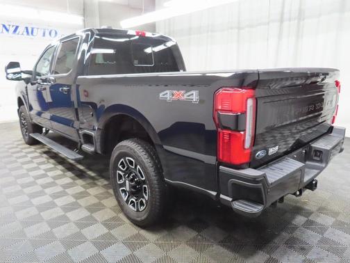 2025 Ford F-250 Platinum