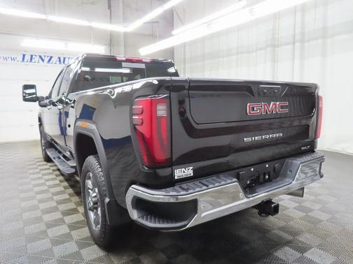 2025 GMC Sierra 2500 SLT