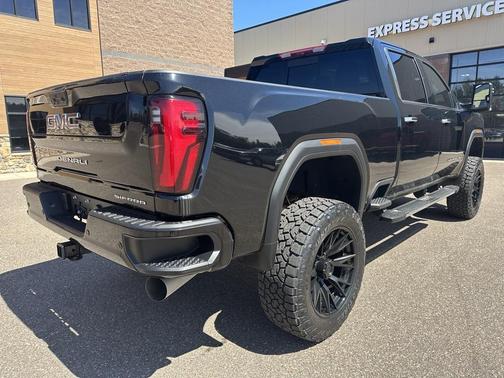 2024 GMC Sierra 2500 Denali
