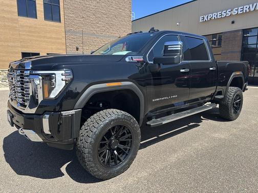 2024 GMC Sierra 2500 Denali